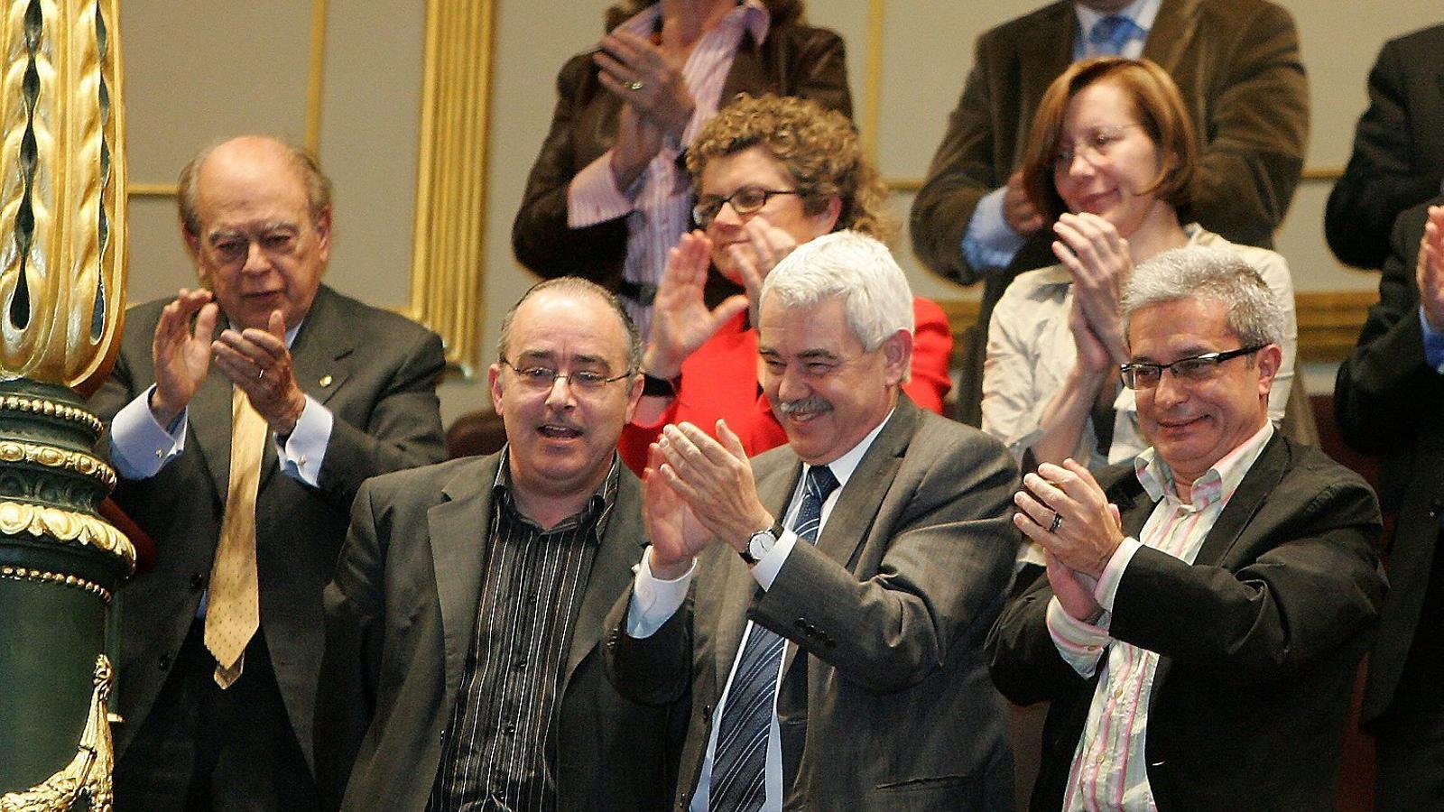 Pasqual Maragall, amb Josep Bargalló i Joan Saura (amb Jordi Pujol a segona fila), a la tribuna del Congrés.