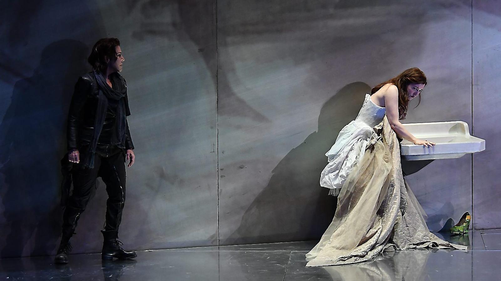 Joyce DiDonato i Patrizia Ciofio són el Romeo i la Giuletta de la producció de Bellini que es pot veure al Liceu. / ANTONI BOFILL